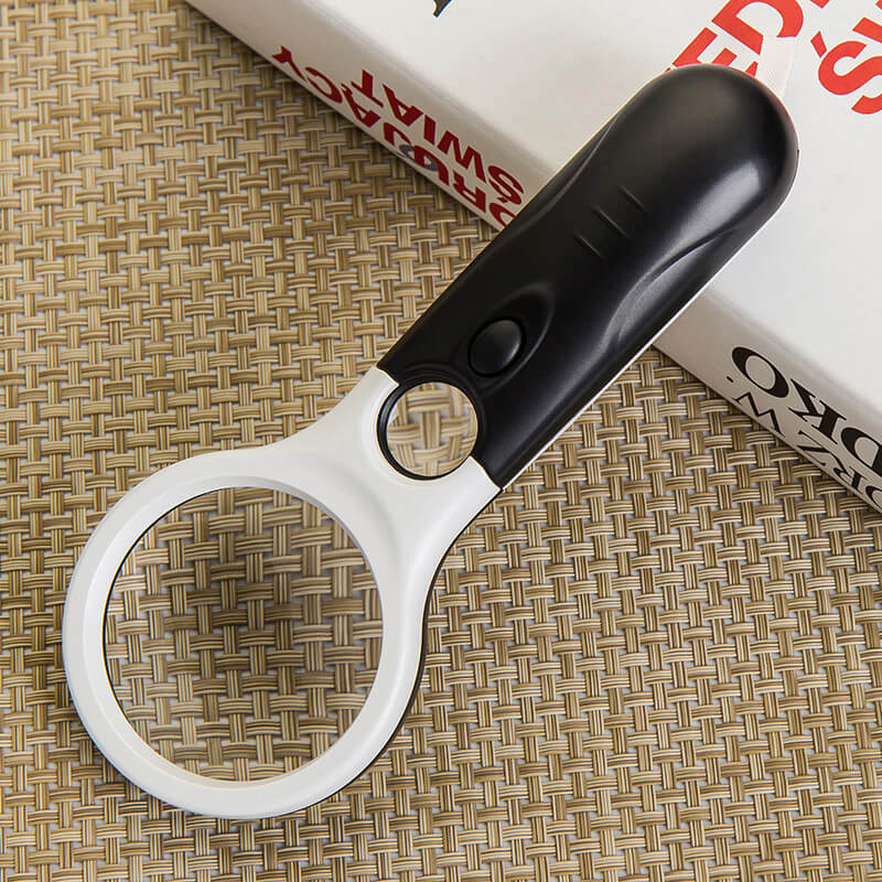 Magnifying Glass with LED - Paint by numbers